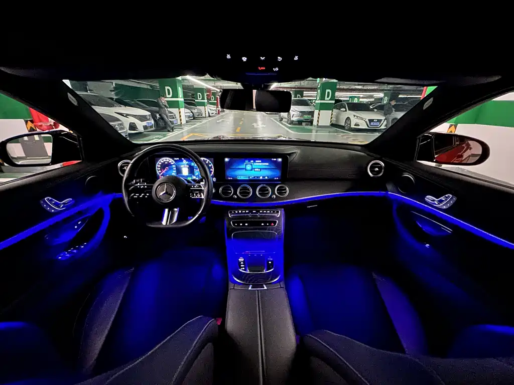 Mercedes-Benz E-Class 2021 — фото 11