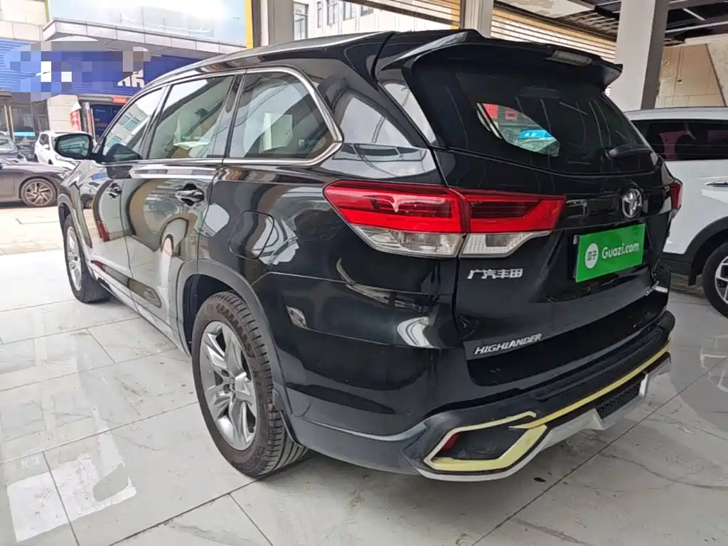 Toyota Highlander 2020