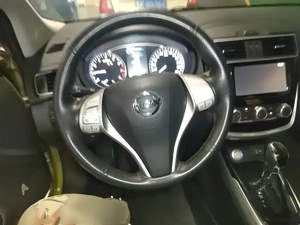 Nissan Tiida 2016