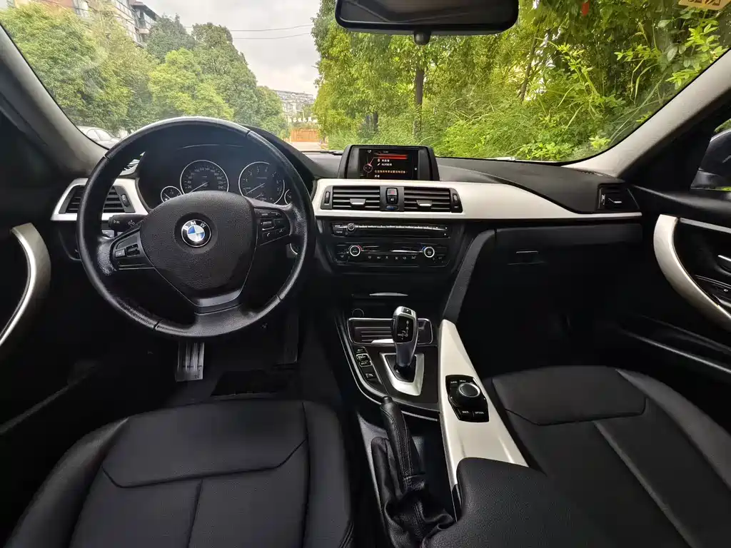 BMW 3 Series 2015