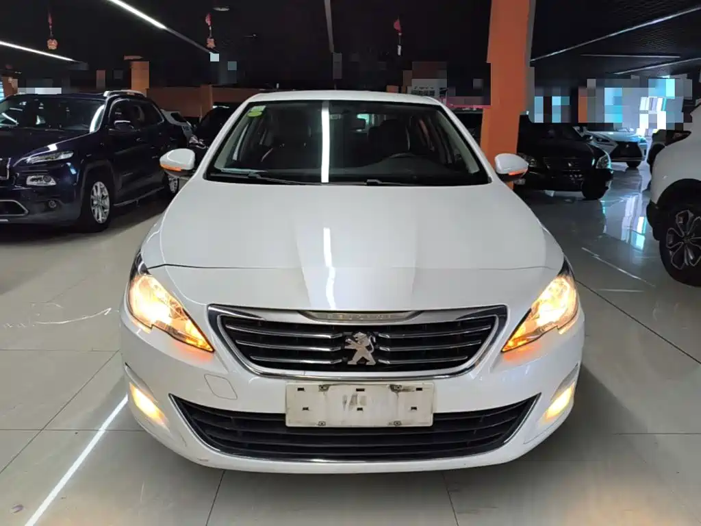 Peugeot 408 2015 — фото 3