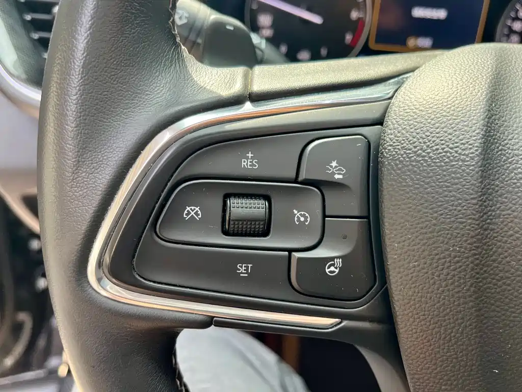 Buick Envision Plus 2023 — фото 8