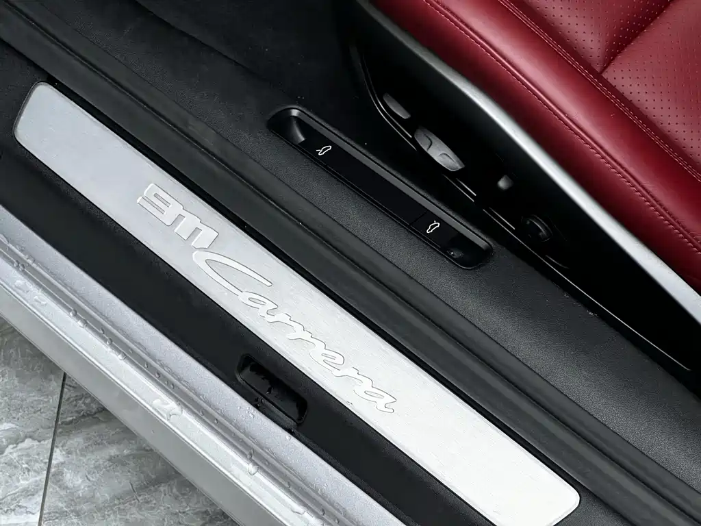 Porsche 911 2020 — фото 16