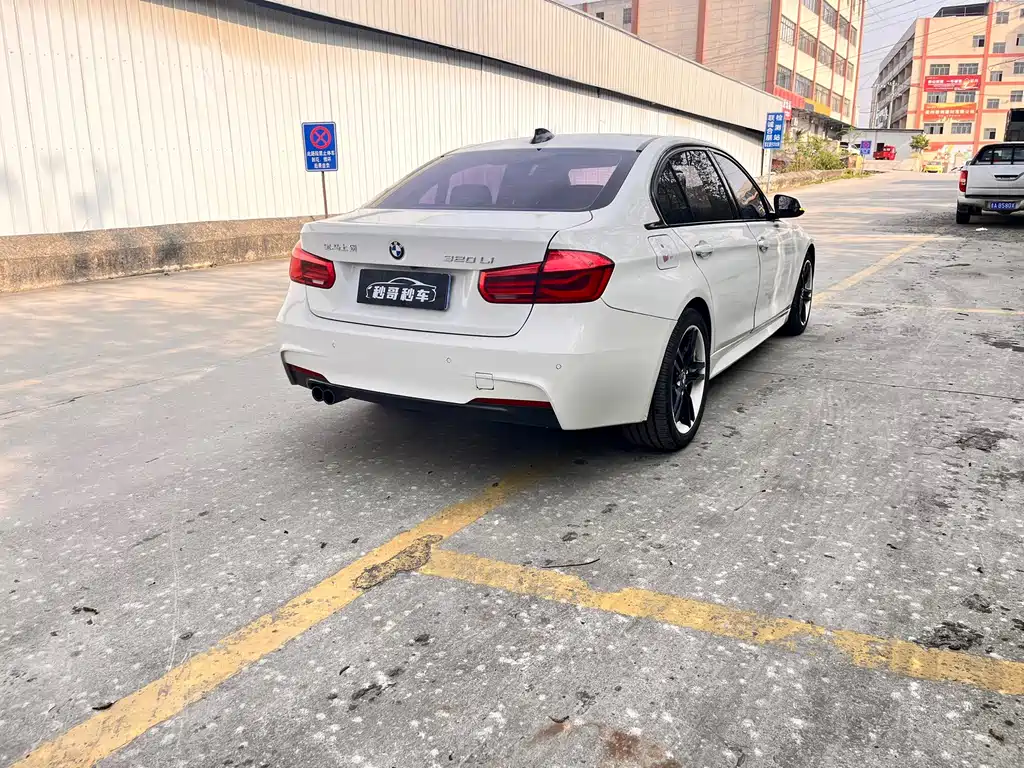 BMW 3 Series 2017 — фото 9