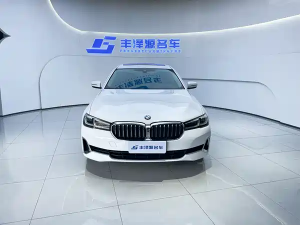 BMW 5 Series 2021