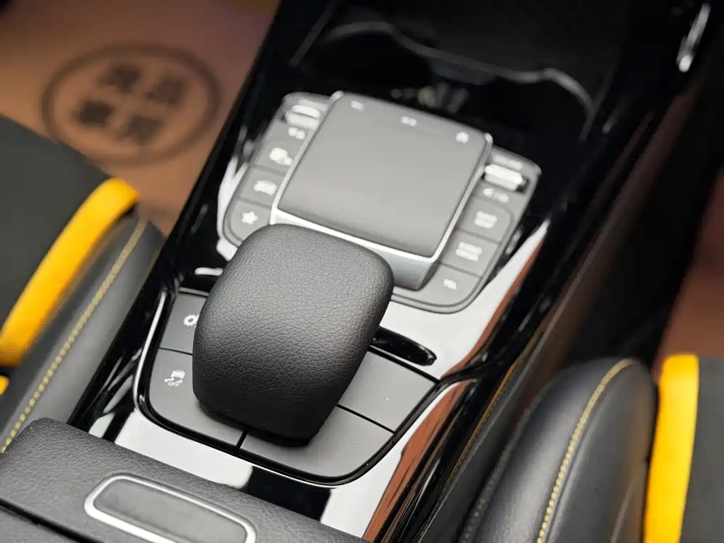 Mercedes-Benz A-Class AMG 2021 — фото 21