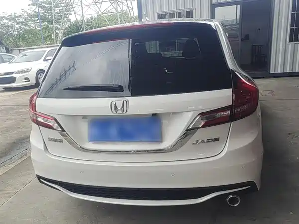 Honda Jade 2017