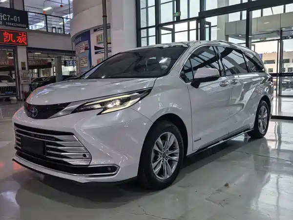 Toyota Sienna 2022