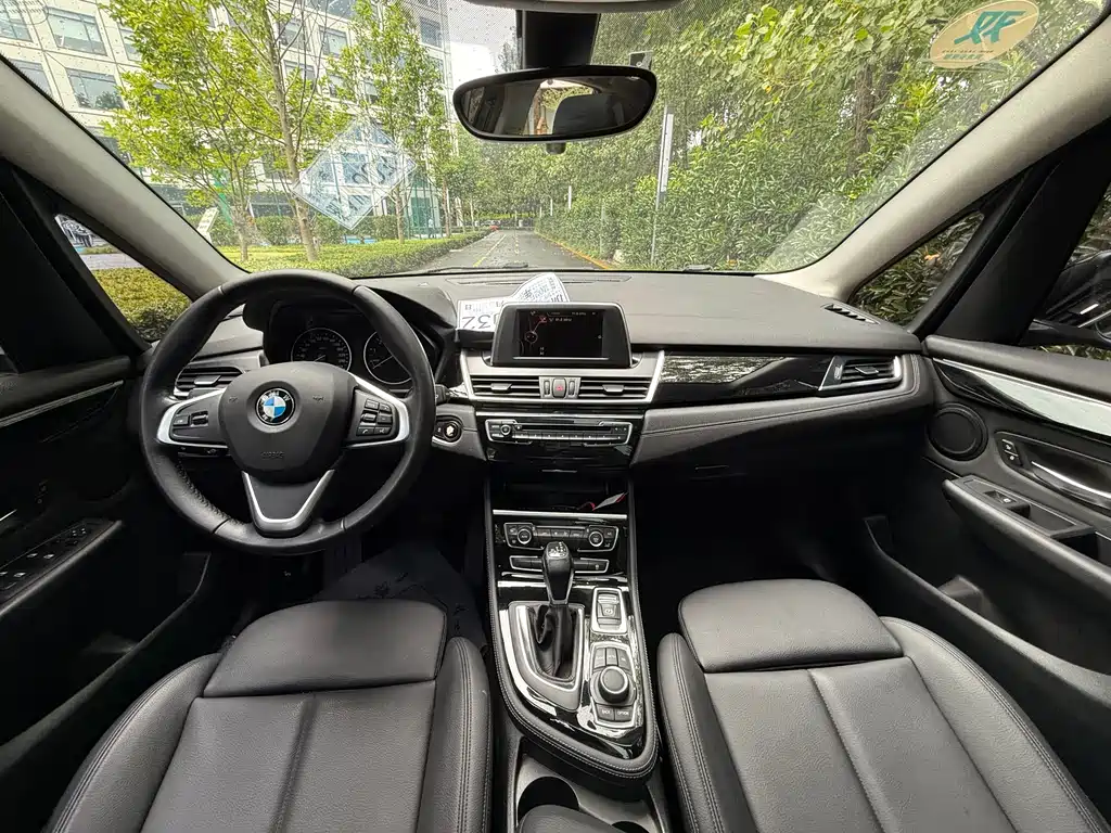 BMW 2 Series Active Tourer 2016 — фото 8