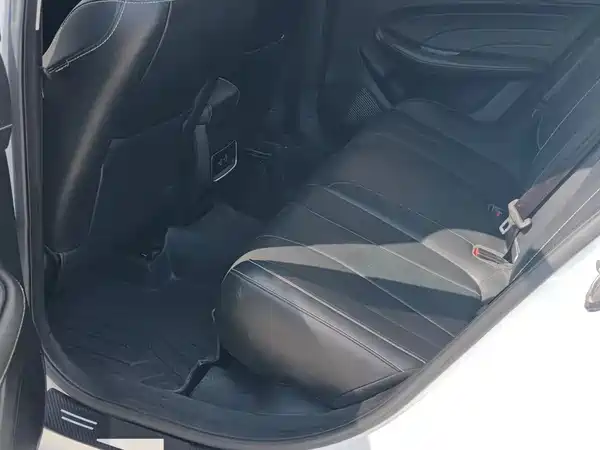 Roewe i5 2021