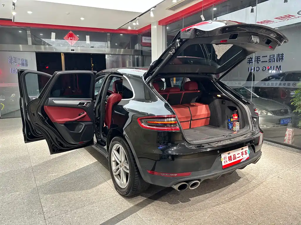 Porsche Macan 2015 — фото 22