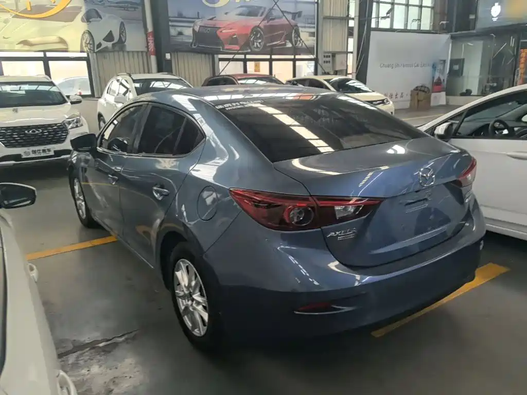 Mazda 3 Axela 2018