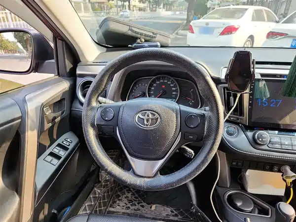 Toyota RAV4 2016