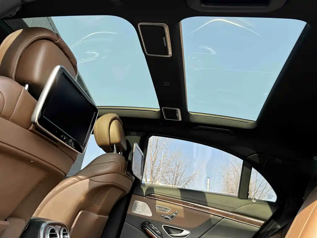 Mercedes-Benz S-Class 2015 — фото 18