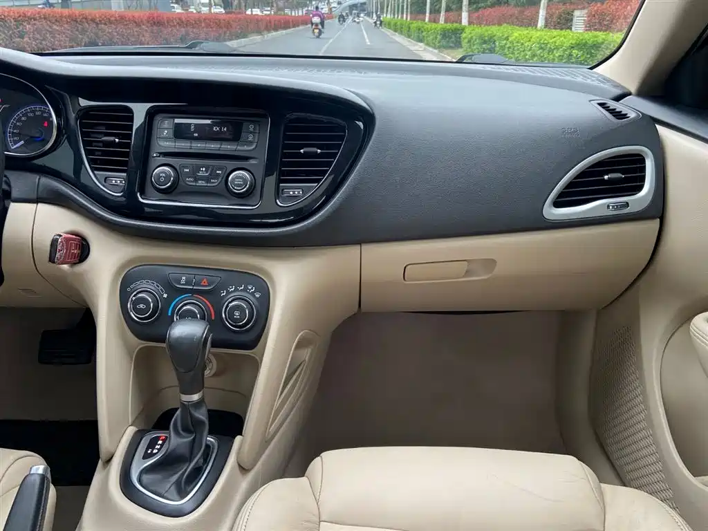 Fiat Viaggio 2014 — фото 9