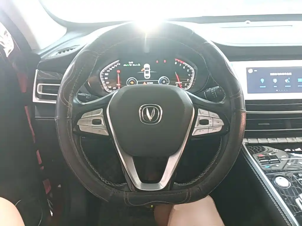Changan CS85 COUPE 2019 — фото 11