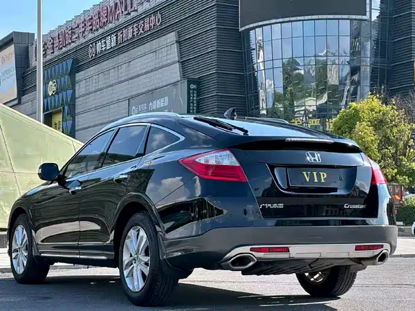 Honda Crosstour 2015
