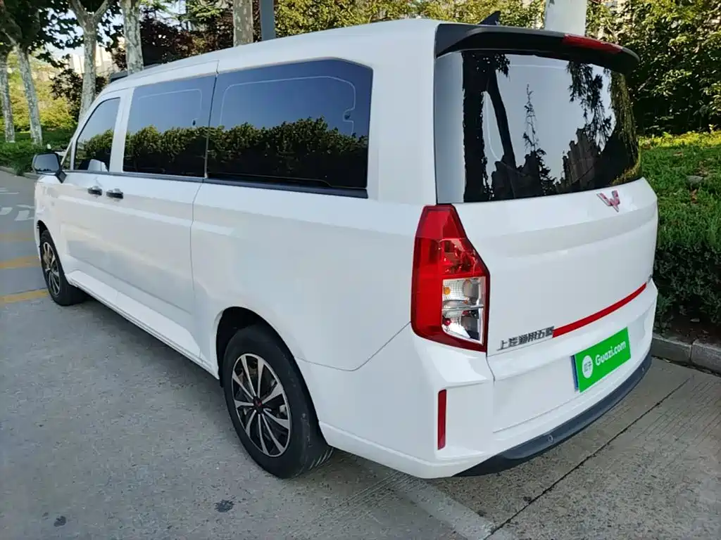 Wuling Journey 2022