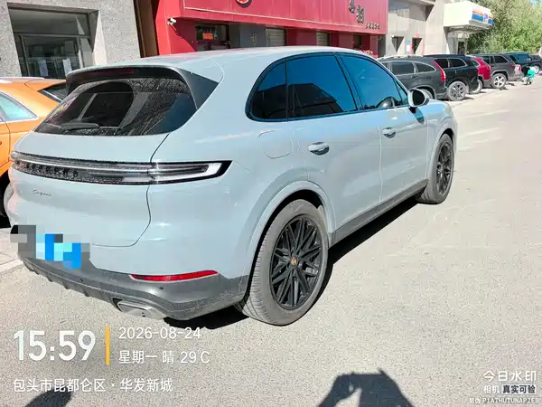 Porsche Cayenne 2025