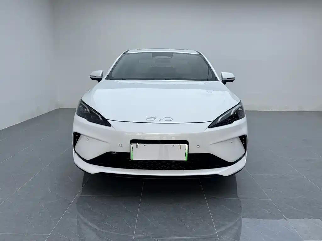 BYD Seal 05 DM-i 2025 — фото 3