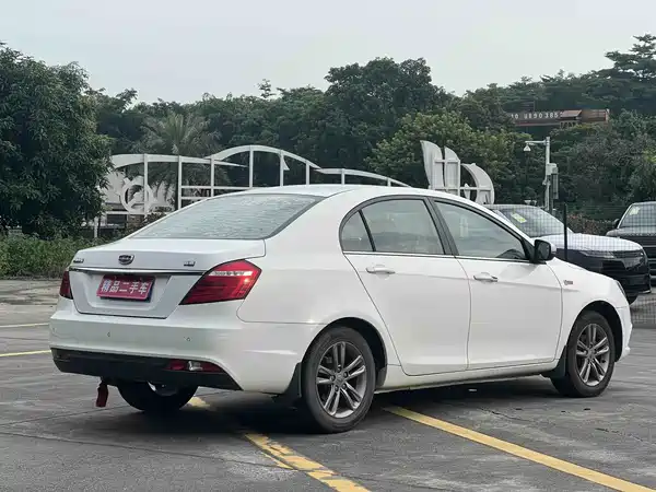 Geely Emgrand 2017