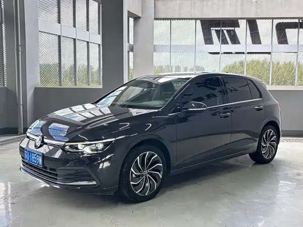 Volkswagen Golf 2022