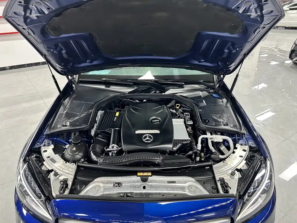 Mercedes-Benz C-Class 2018 — фото 17
