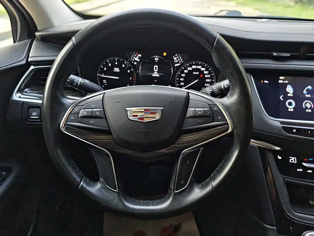 Cadillac XT5 2019 — фото 6