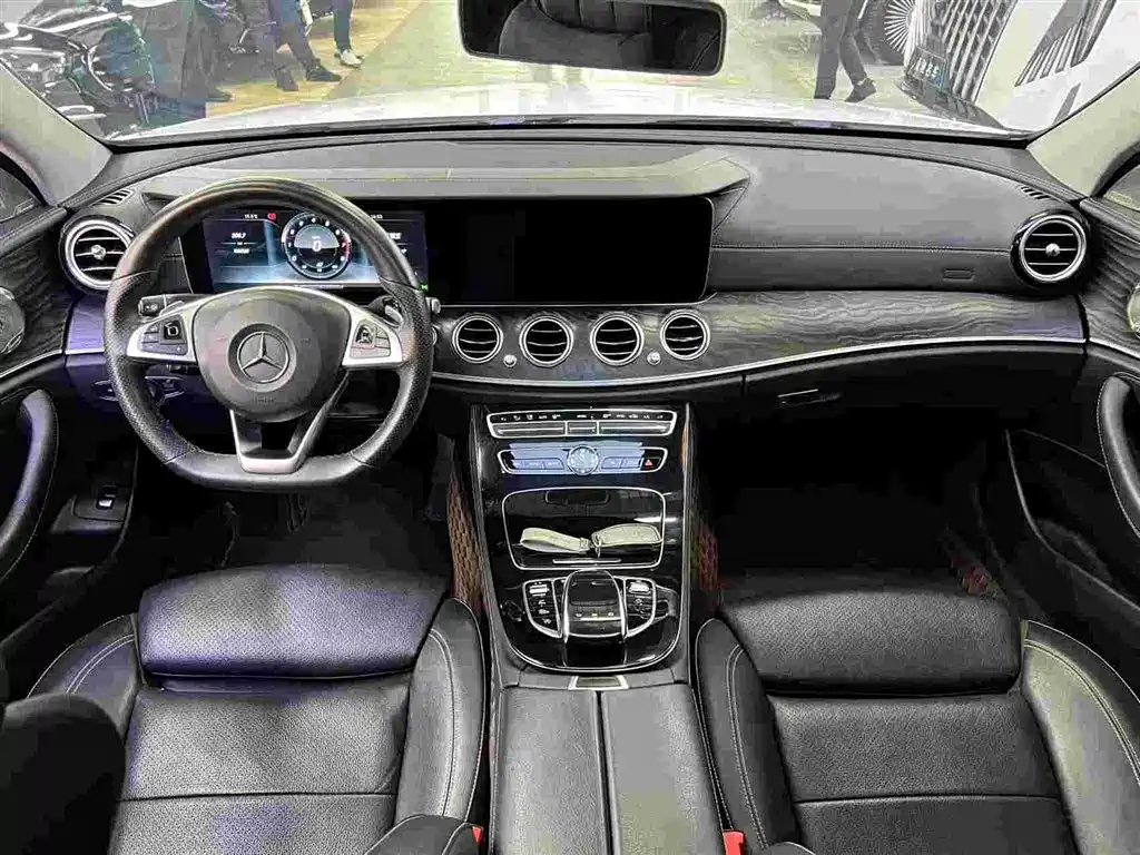 Mercedes-Benz E-Class 2017
