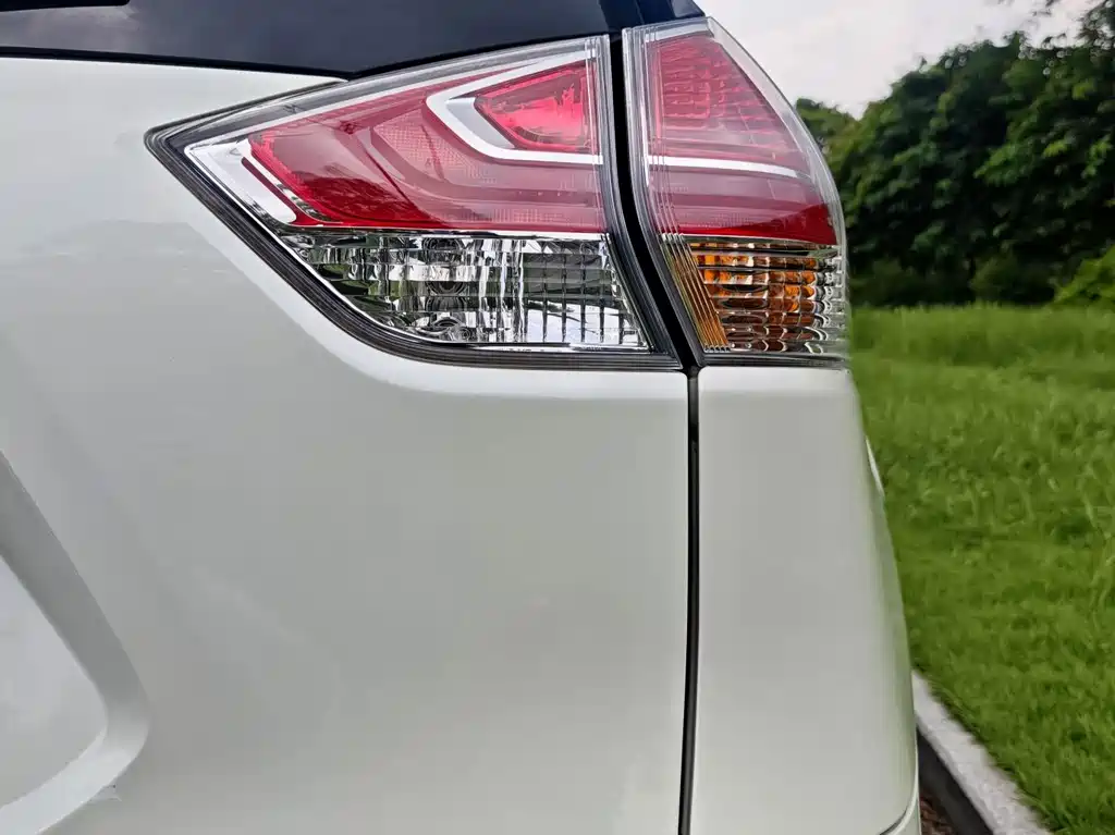 Nissan X-Trail 2015 — фото 12