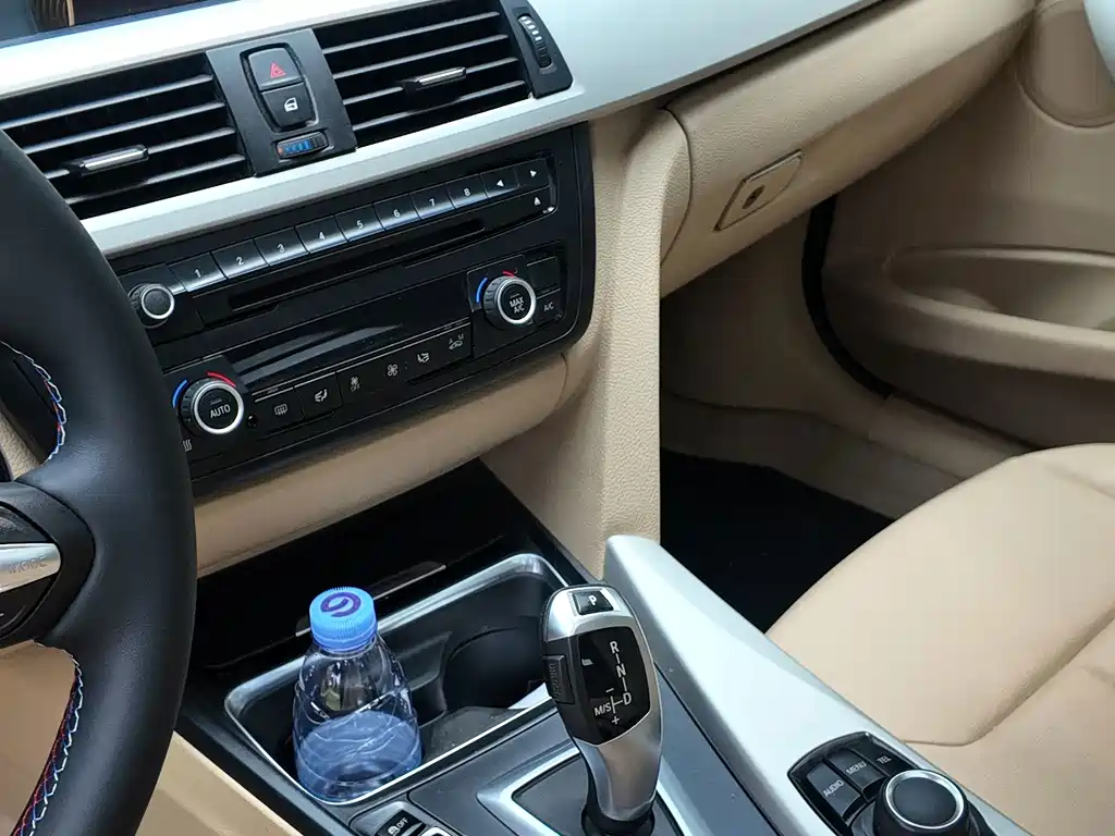 BMW 3 Series 2014 — фото 23
