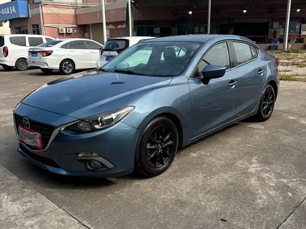 Mazda 3 Axela 2016