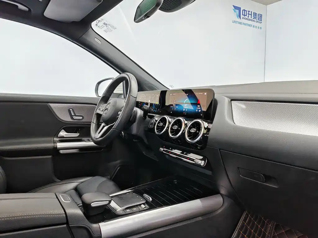 Mercedes-Benz GLA 2023 — фото 15