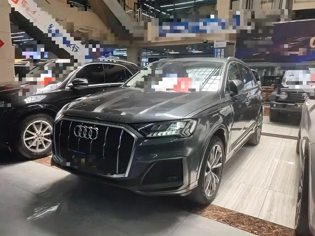 Audi Q7 2020 — фото 2