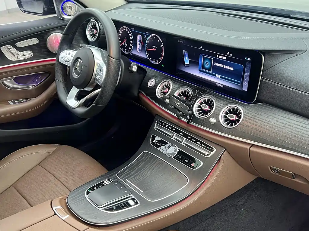 Mercedes-Benz E-Class 2020 — фото 23
