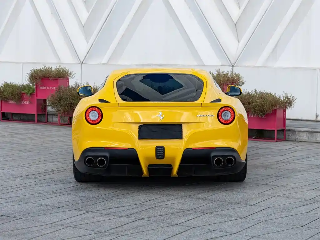 Ferrari F12berlinetta 2015 — фото 5