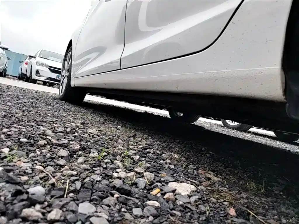 Hyundai Elantra Langdong 2015 — фото 22