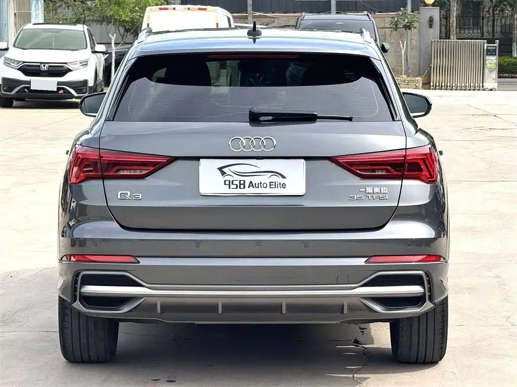 Audi Q3 2022 — фото 13