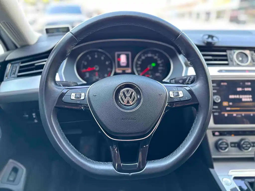 Volkswagen Viloran 2017 — фото 9