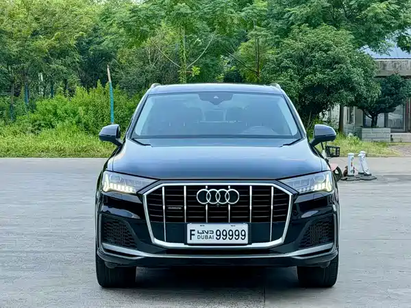 Audi Q7 2021