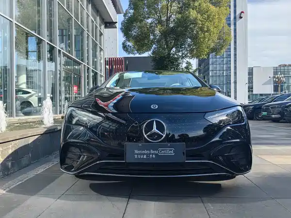 Mercedes-Benz EQE 2025