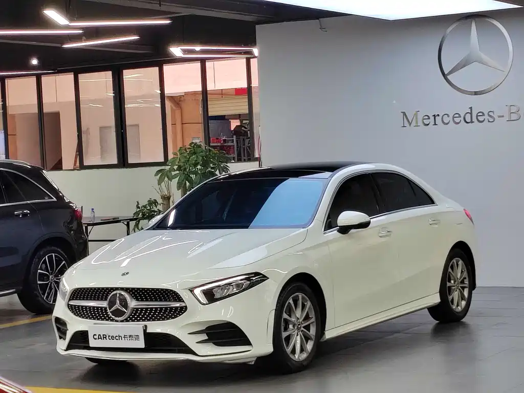 Mercedes-Benz A-Class 2022 — фото 1