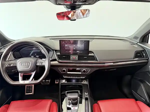 Audi SQ5 2022
