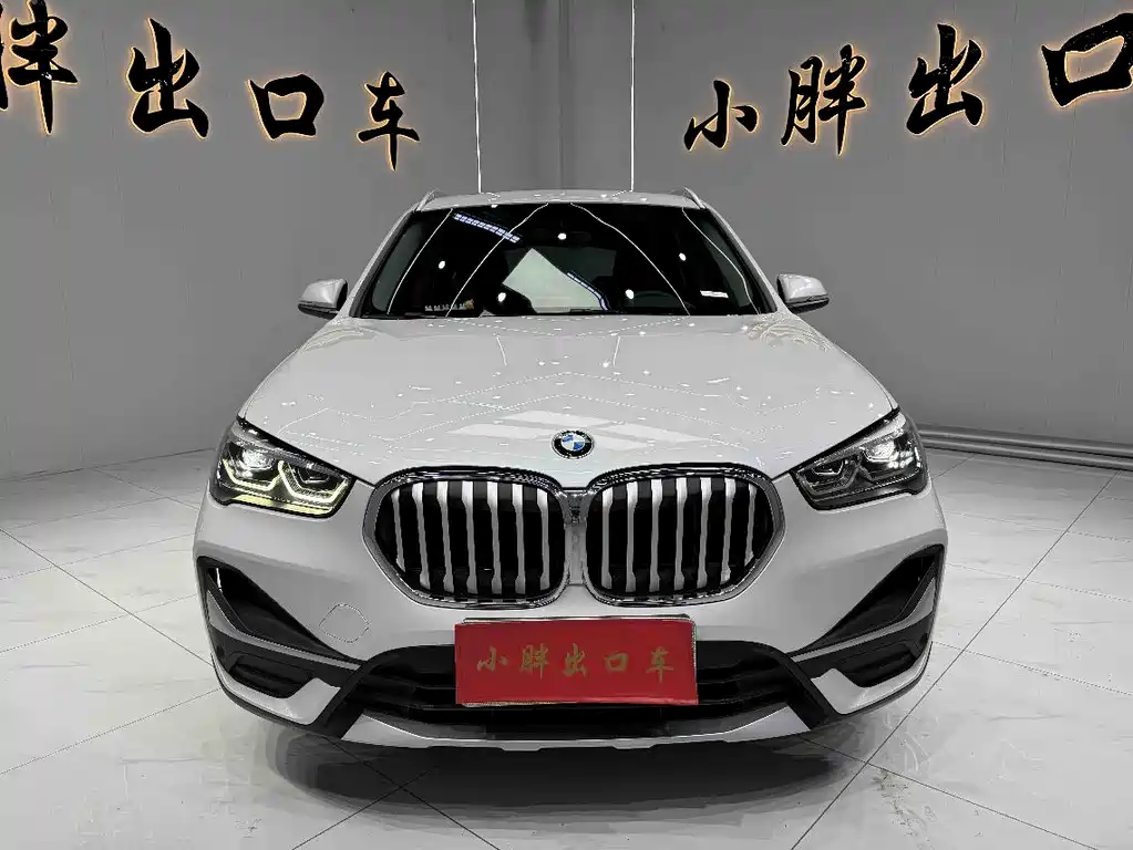 BMW X1 2022 — фото 3