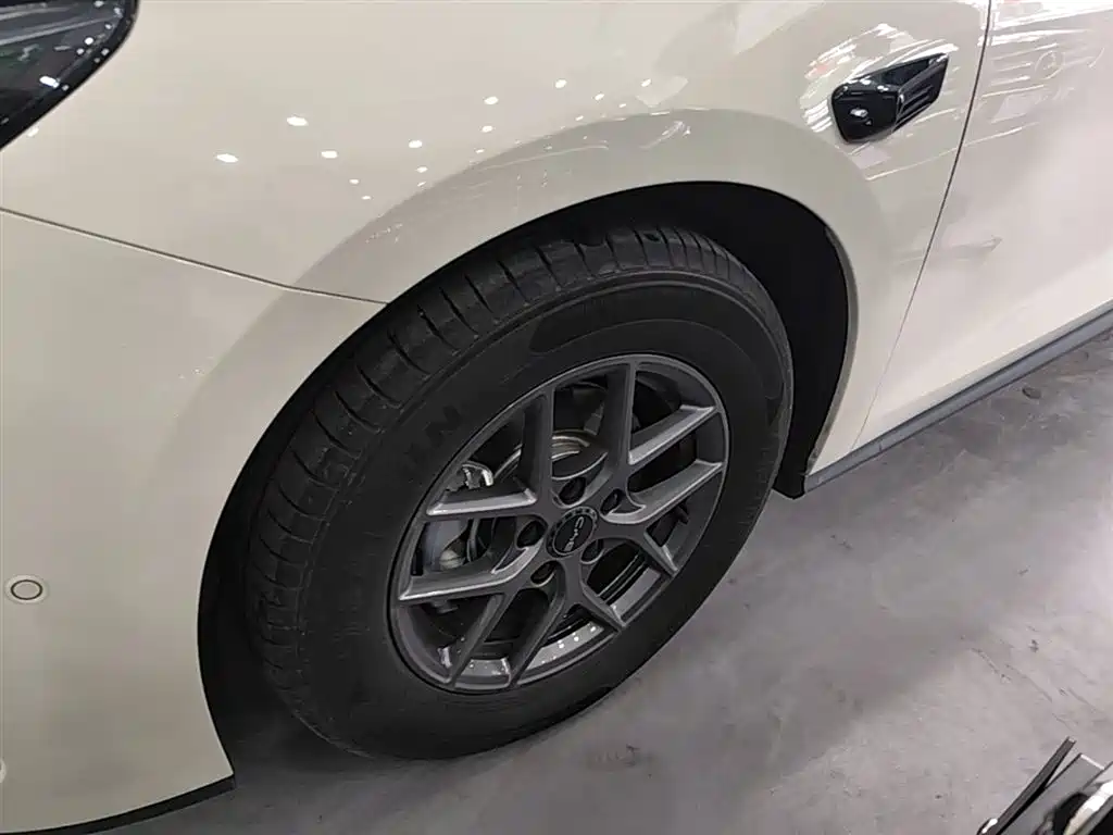 BYD Seal 06 2025 — фото 23