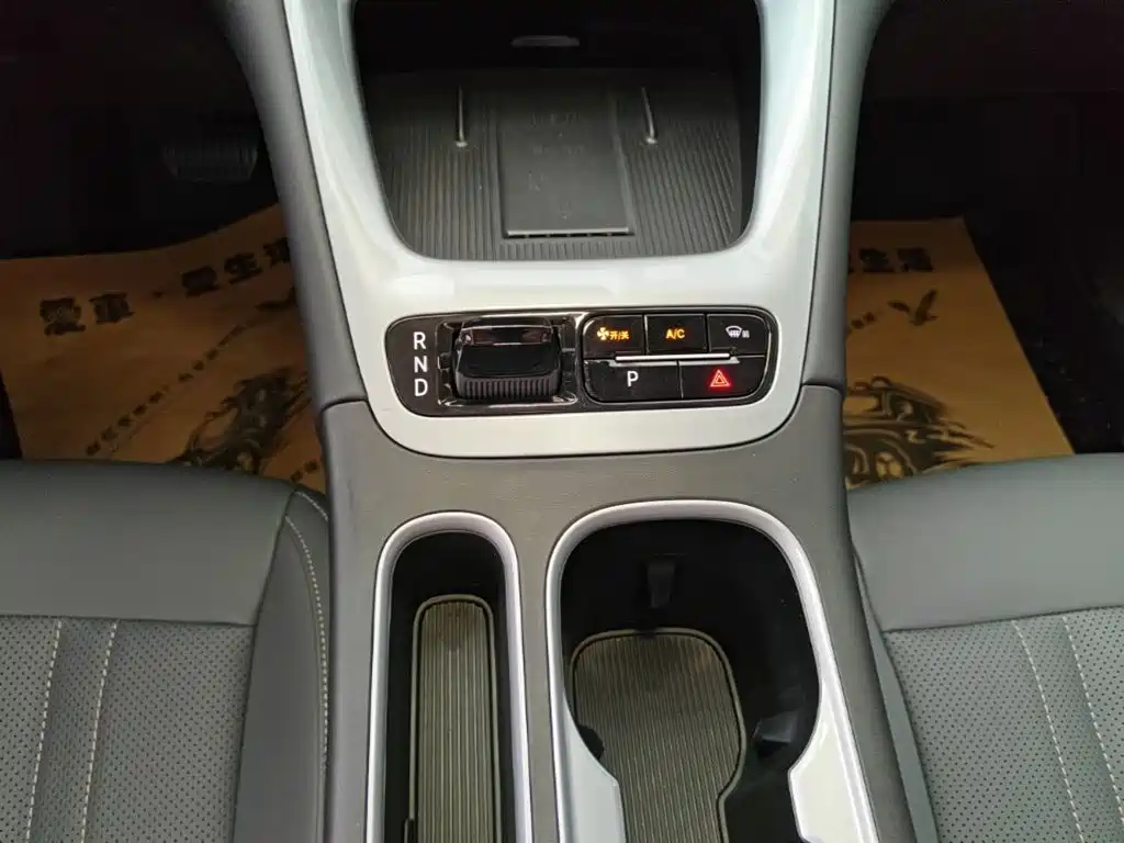 Geely Galaxy Starwish 2026 — фото 14