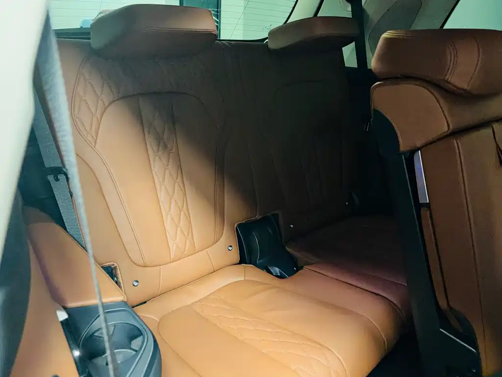 BMW X7 2023 — фото 17