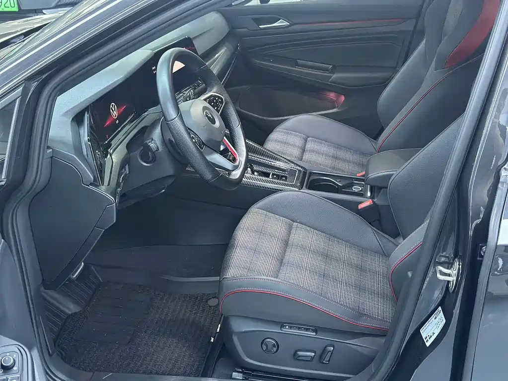 Volkswagen Golf GTI 2023