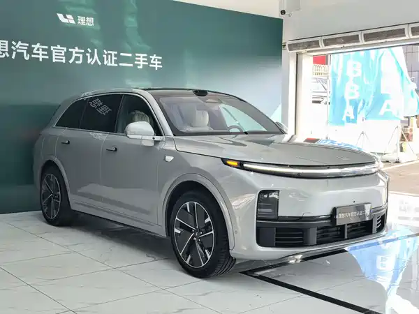 Li Auto L7 2025