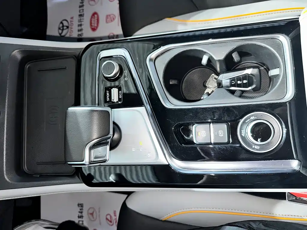 Isuzu D-MAX 2023 — фото 12